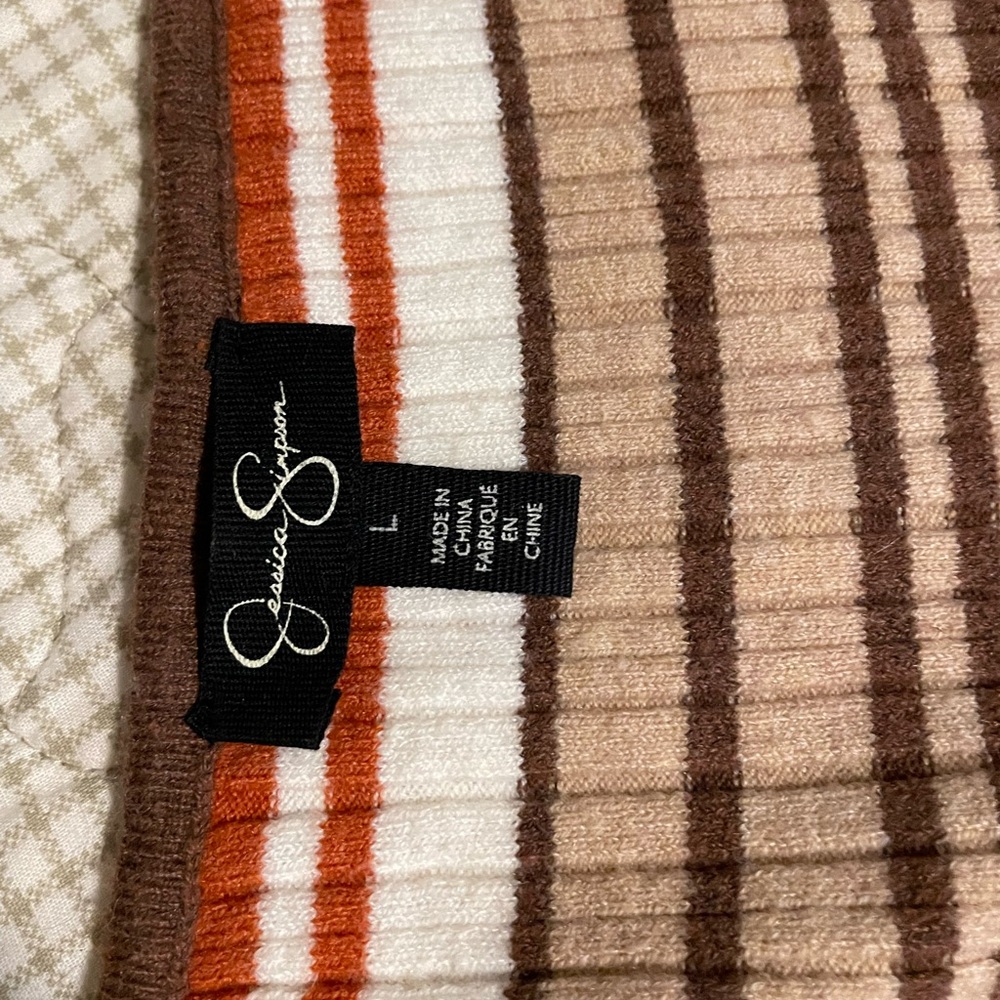 Adorable, square neck, sweater top. Jessica Simpson, Lg.